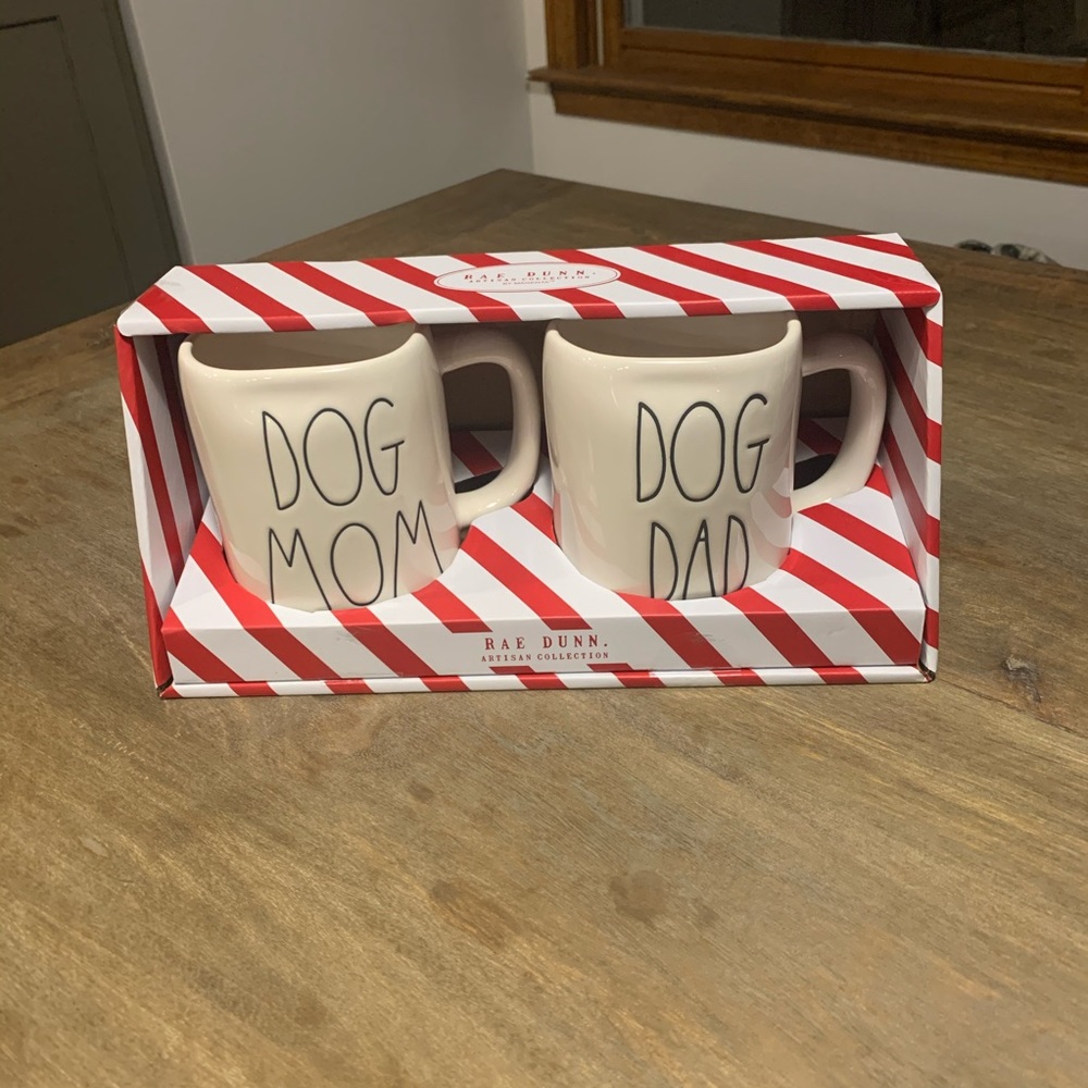 Rae Dunn Dog Mom and Dog Dad Mug Gift Set